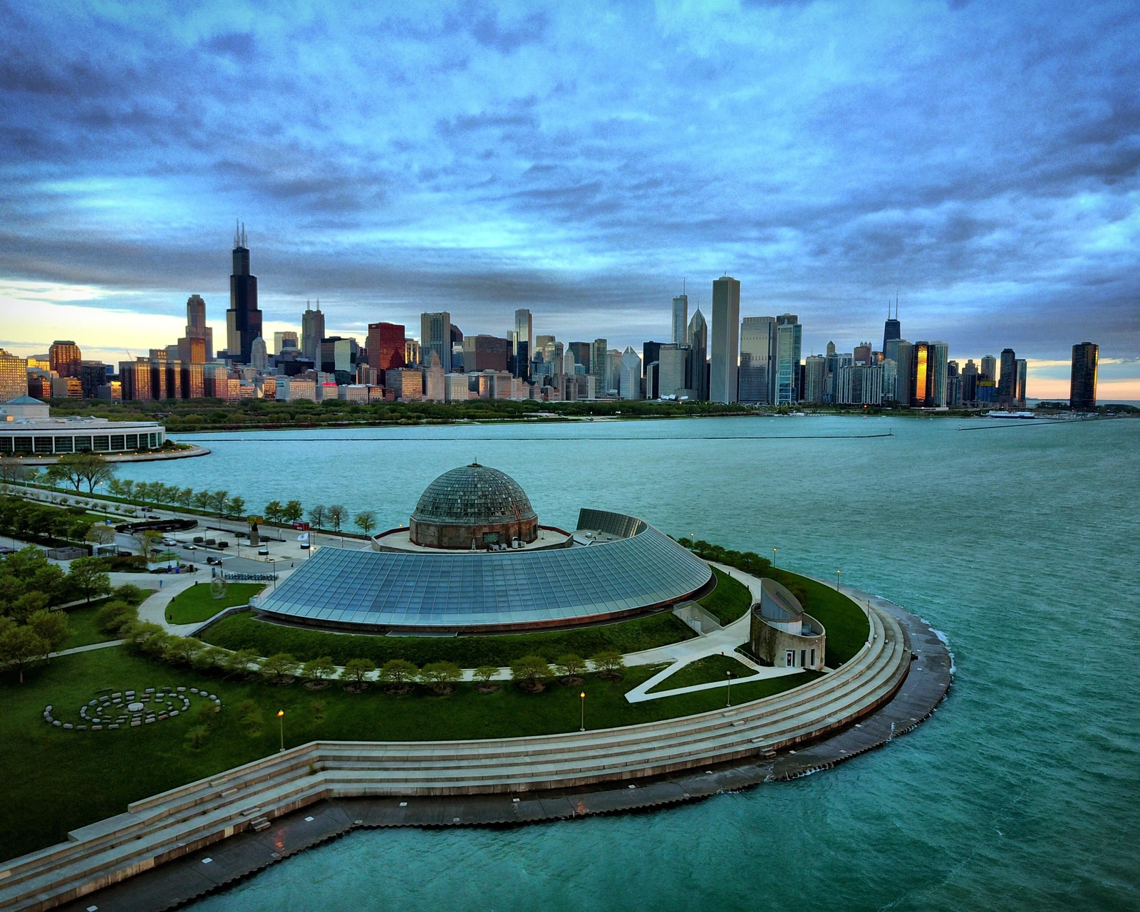 Photo 2 in Chicago — GoAtlas
