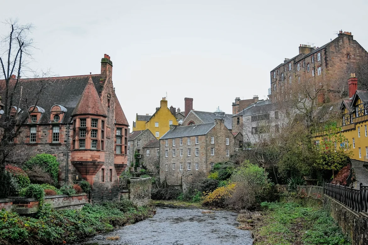 Photo 3 in Edinburgh — GoAtlas