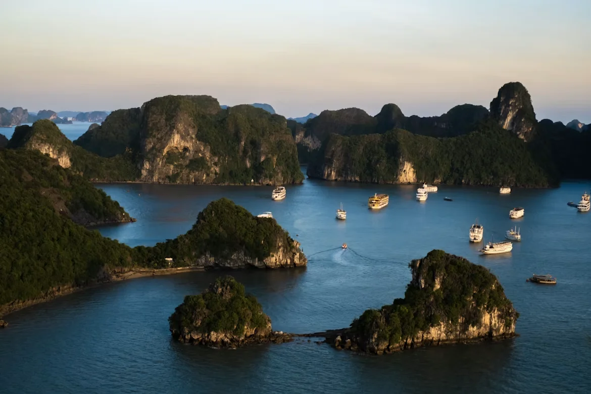 Attraction 2 in Ha Long Bay — GoAtlas