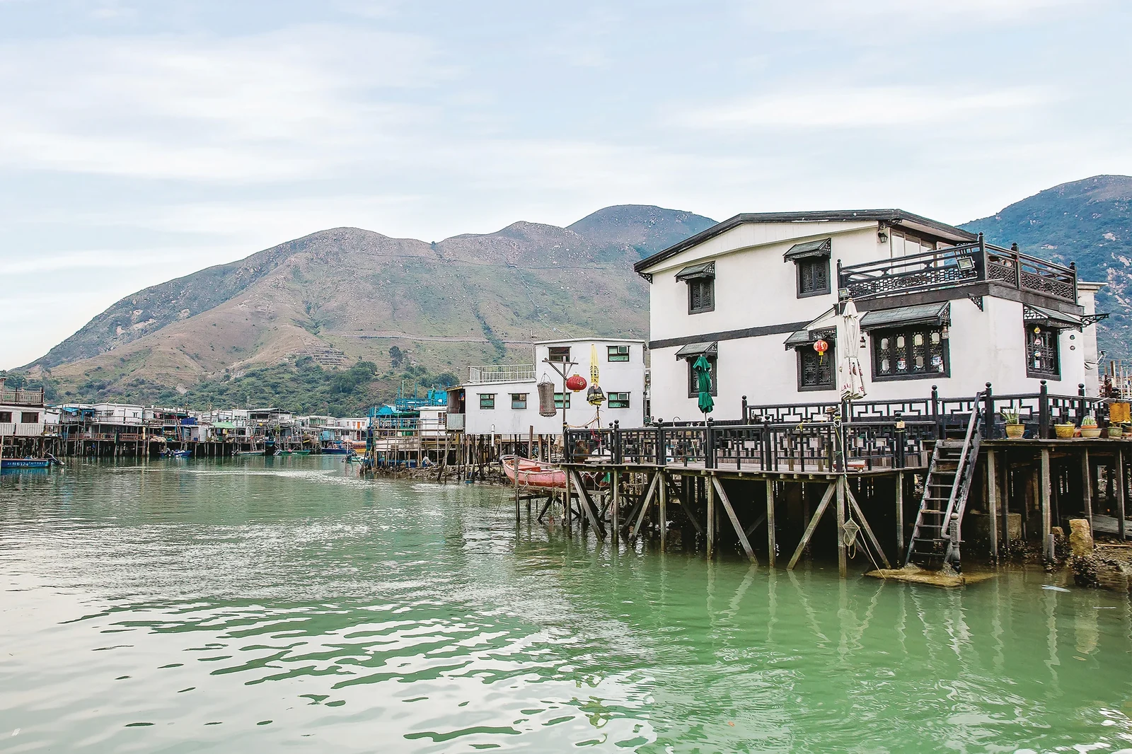 Photo 3 in Hong Kong — GoAtlas