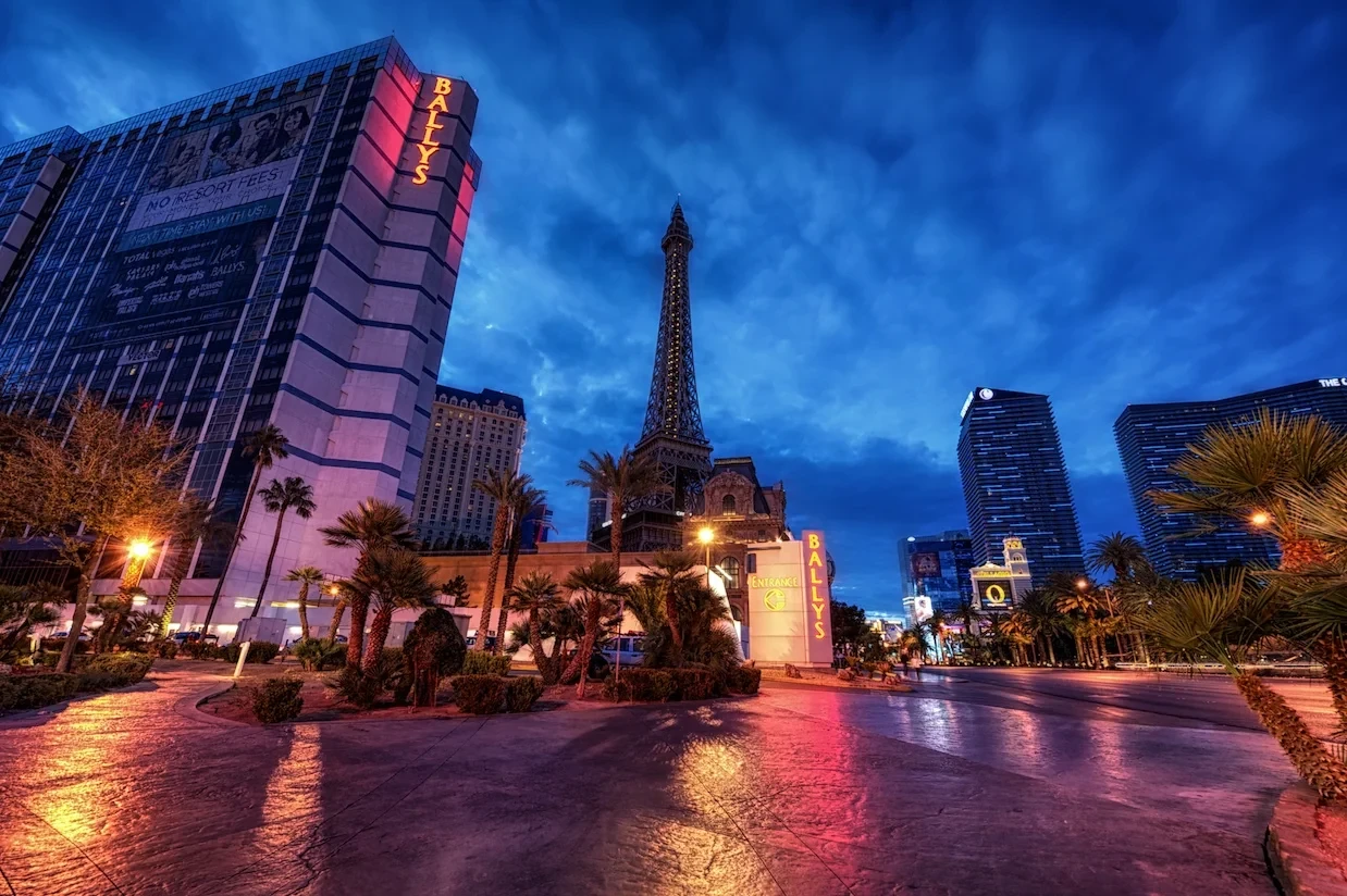 Photo 1 in Las Vegas — GoAtlas