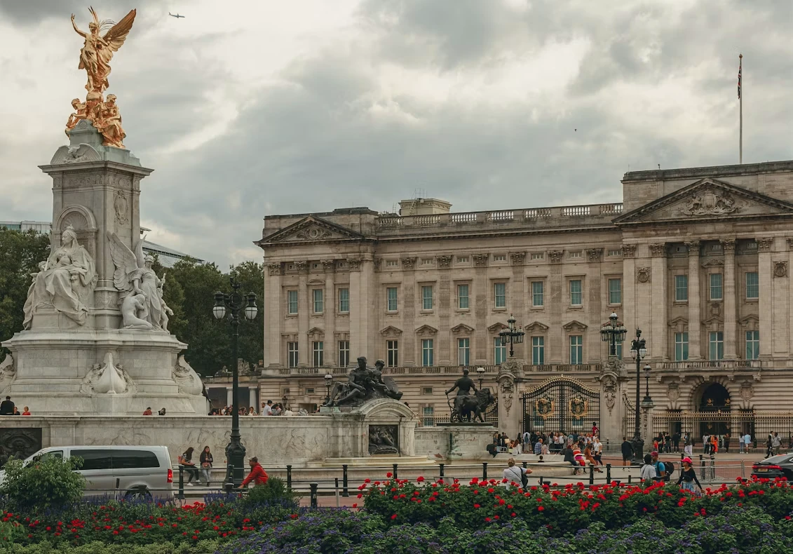 Attraction 2 in London — GoAtlas