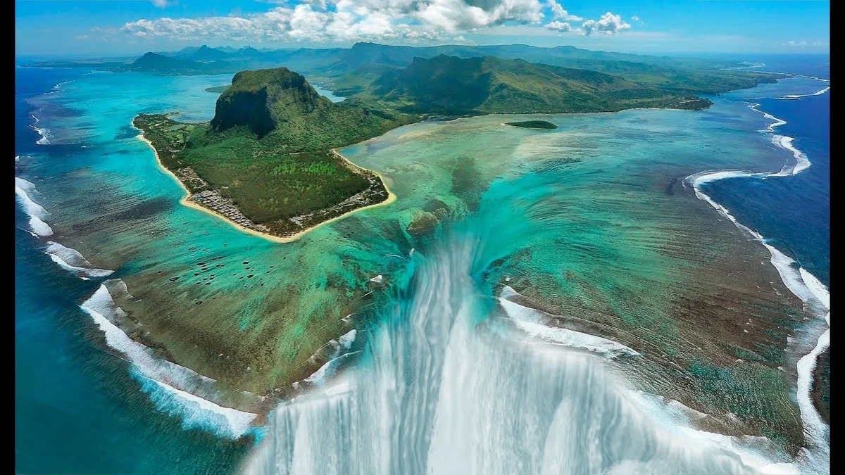 Photo 3 in Mauritius — GoAtlas