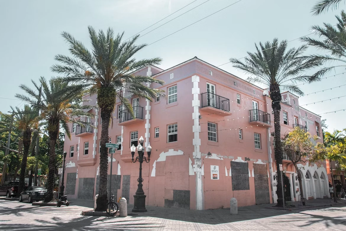 Attraction 2 in Miami — GoAtlas