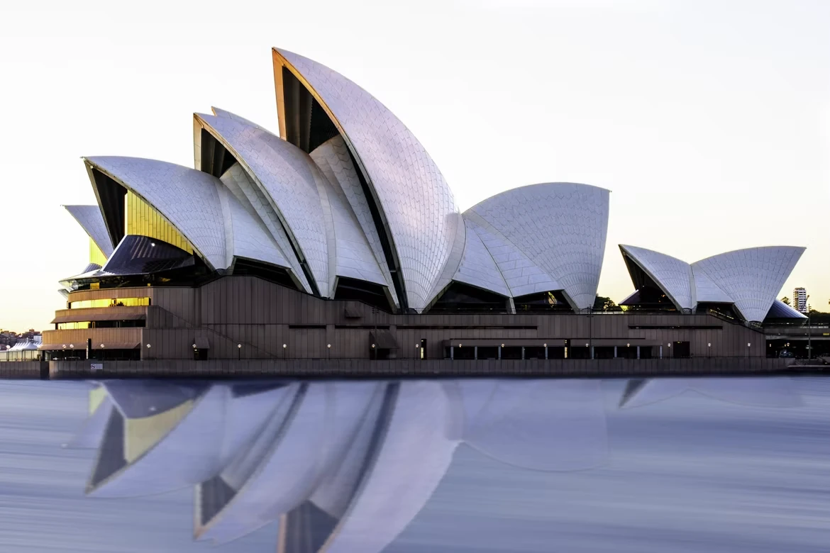 Attraction 1 in Sydney — GoAtlas