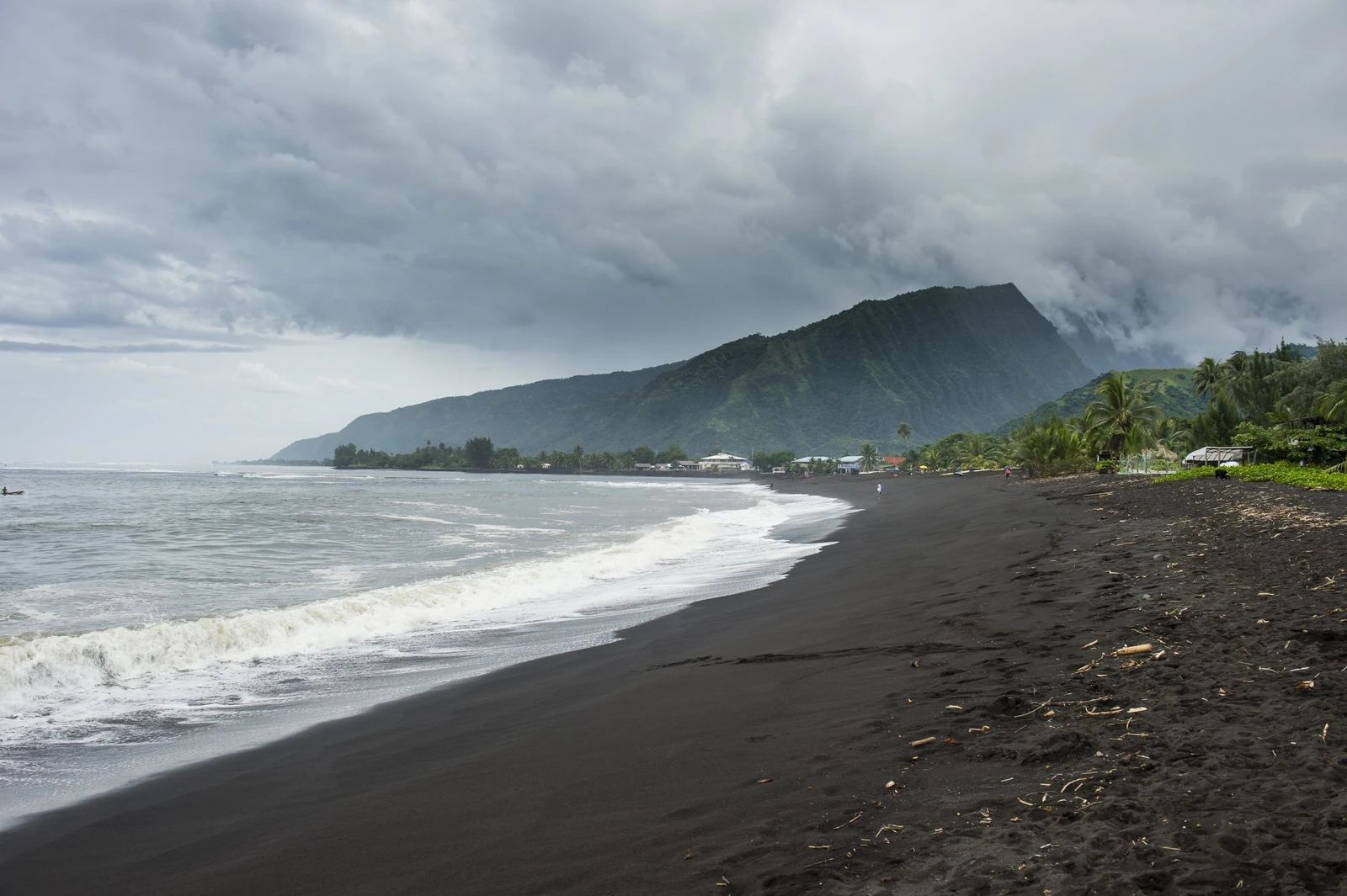 Photo 1 in Tahiti — GoAtlas
