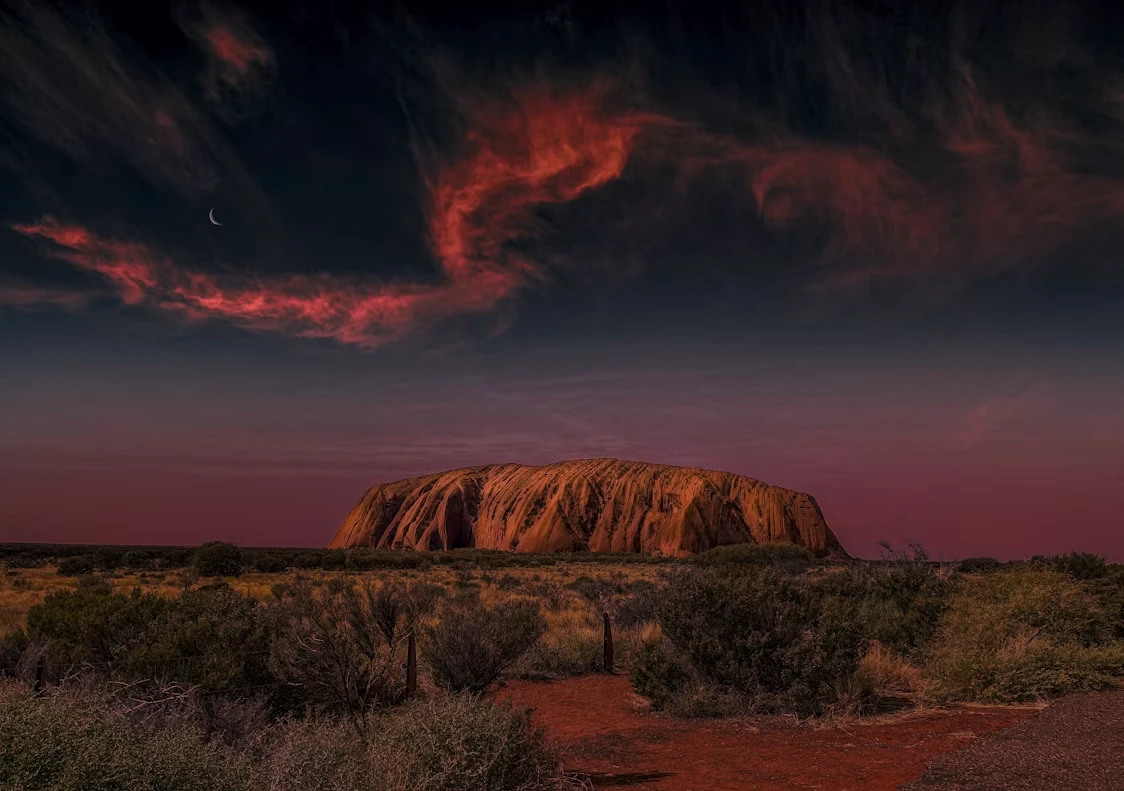Photo 2 in Uluru — GoAtlas