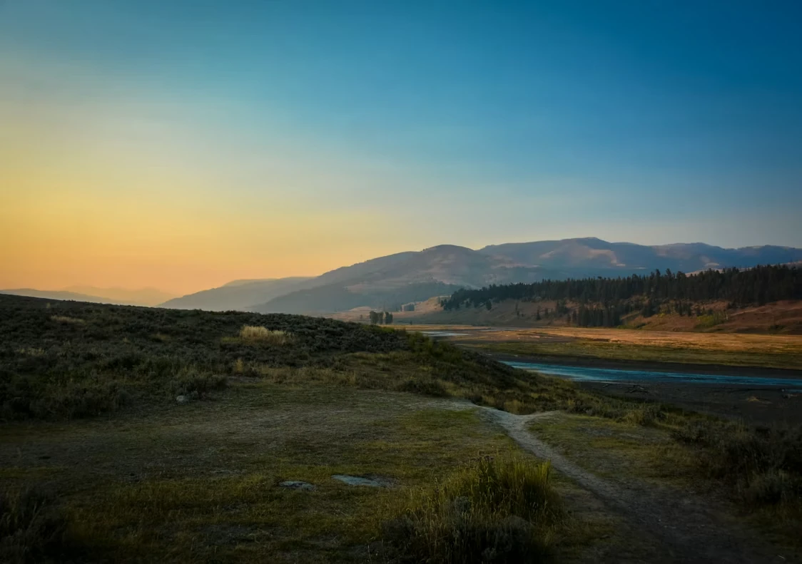 Photo 3 in Yellowstone — GoAtlas